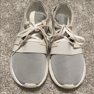 Adidas Tubular Sneakers